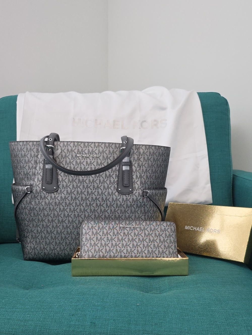 Michael Kors Gray/Silver MK Signature Tote with Matching Wallet
